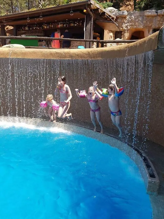 ל'אסטרטיט Castell Montgri - Mobile Homes By Lifestyle Holidays פארק נופש
