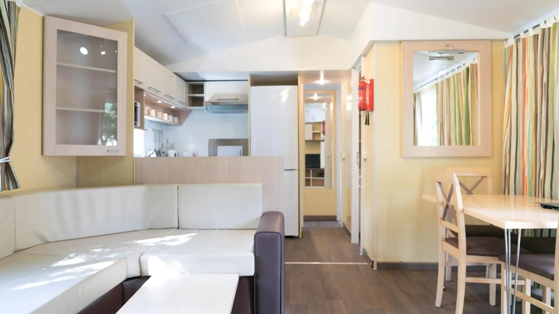 פארק נופש ל'אסטרטיט Castell Montgri - Mobile Homes By Lifestyle Holidays ספרד