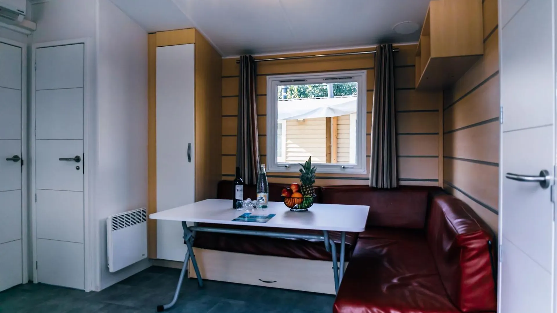 ל'אסטרטיט Castell Montgri - Mobile Homes By Lifestyle Holidays