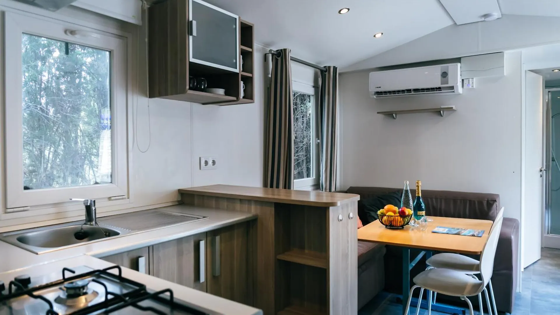 ל'אסטרטיט Castell Montgri - Mobile Homes By Lifestyle Holidays