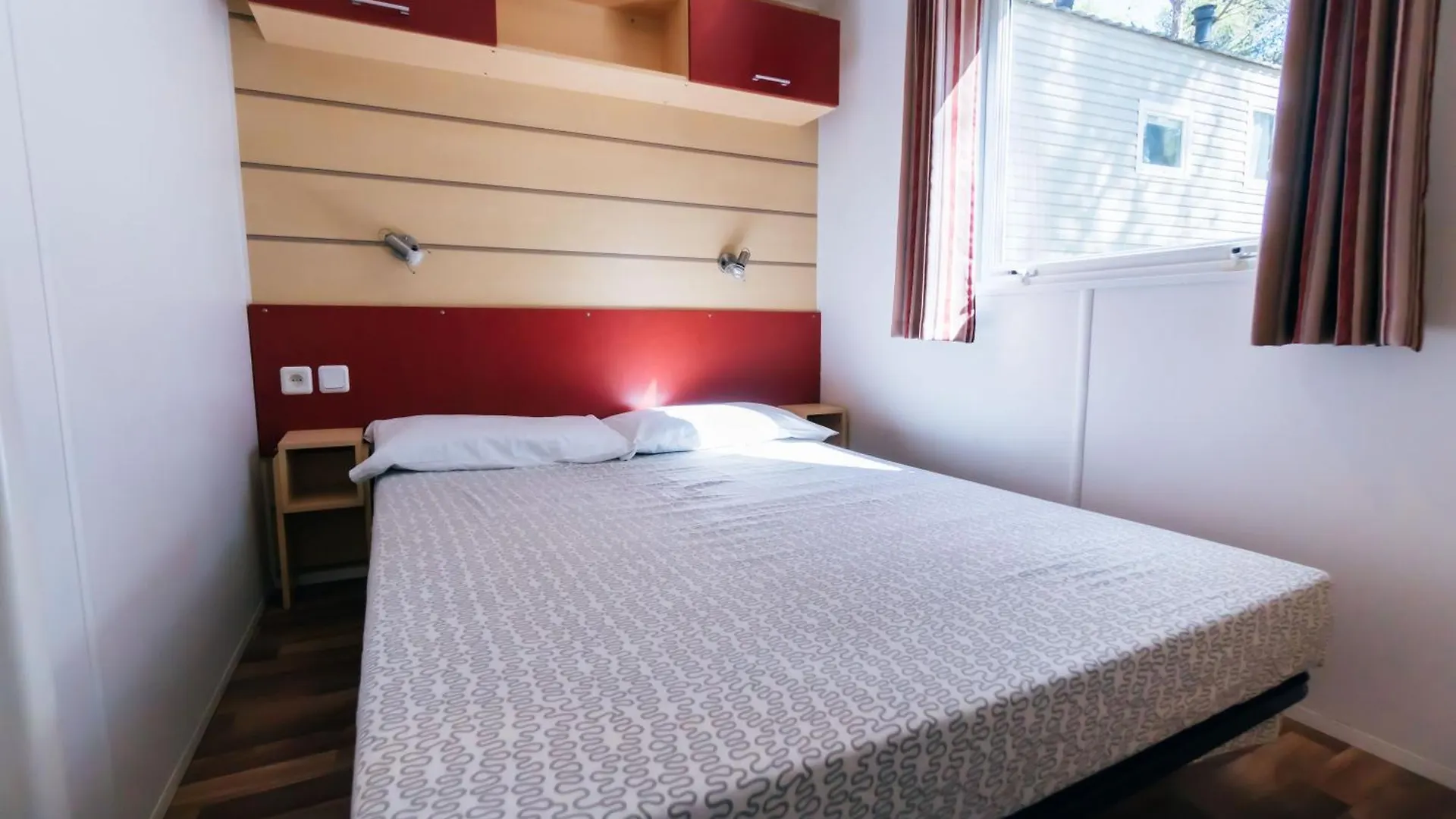ל'אסטרטיט Castell Montgri - Mobile Homes By Lifestyle Holidays ספרד