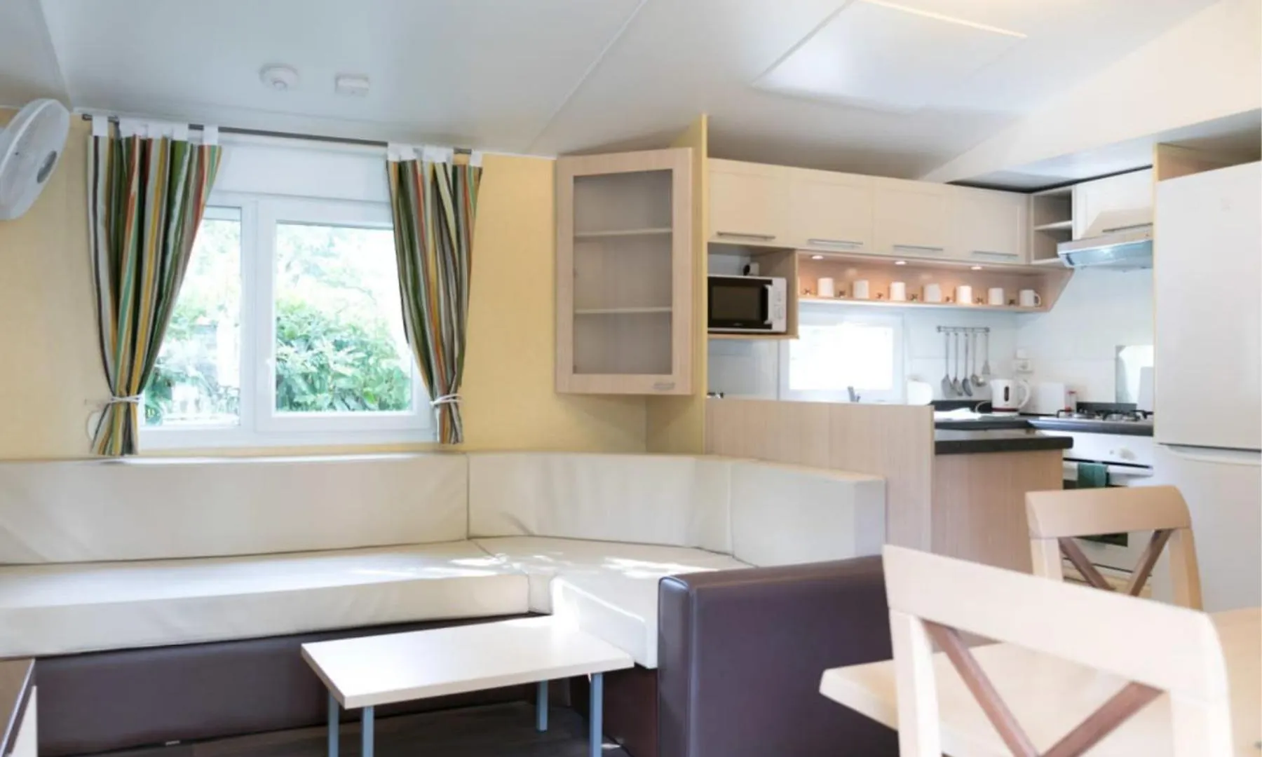 ל'אסטרטיט Castell Montgri - Mobile Homes By Lifestyle Holidays ספרד